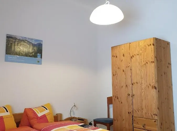 Han/Misafirhane Landgasthaus Post Surava